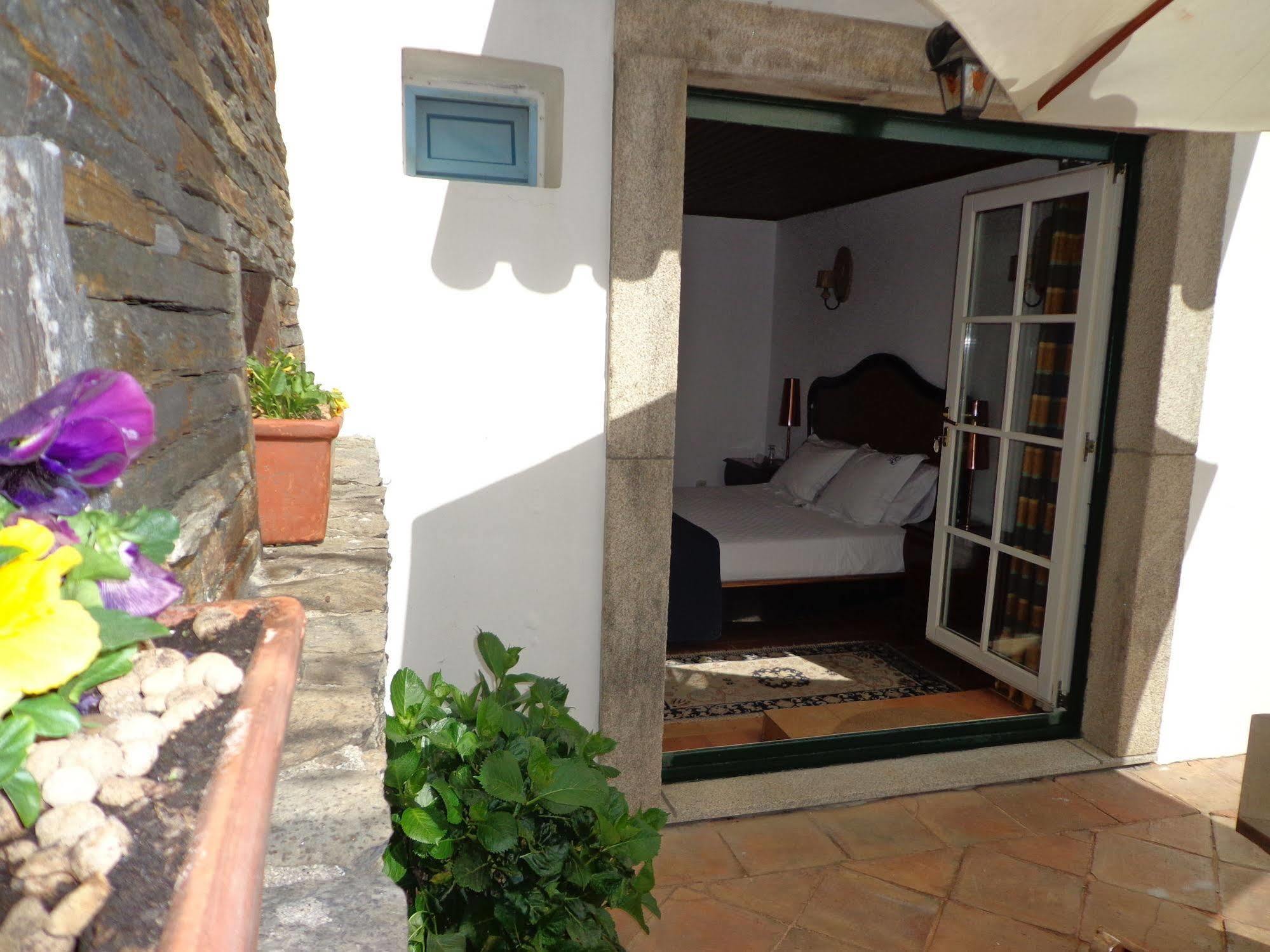 Casa De Canilhas Mesao Frio Exterior photo